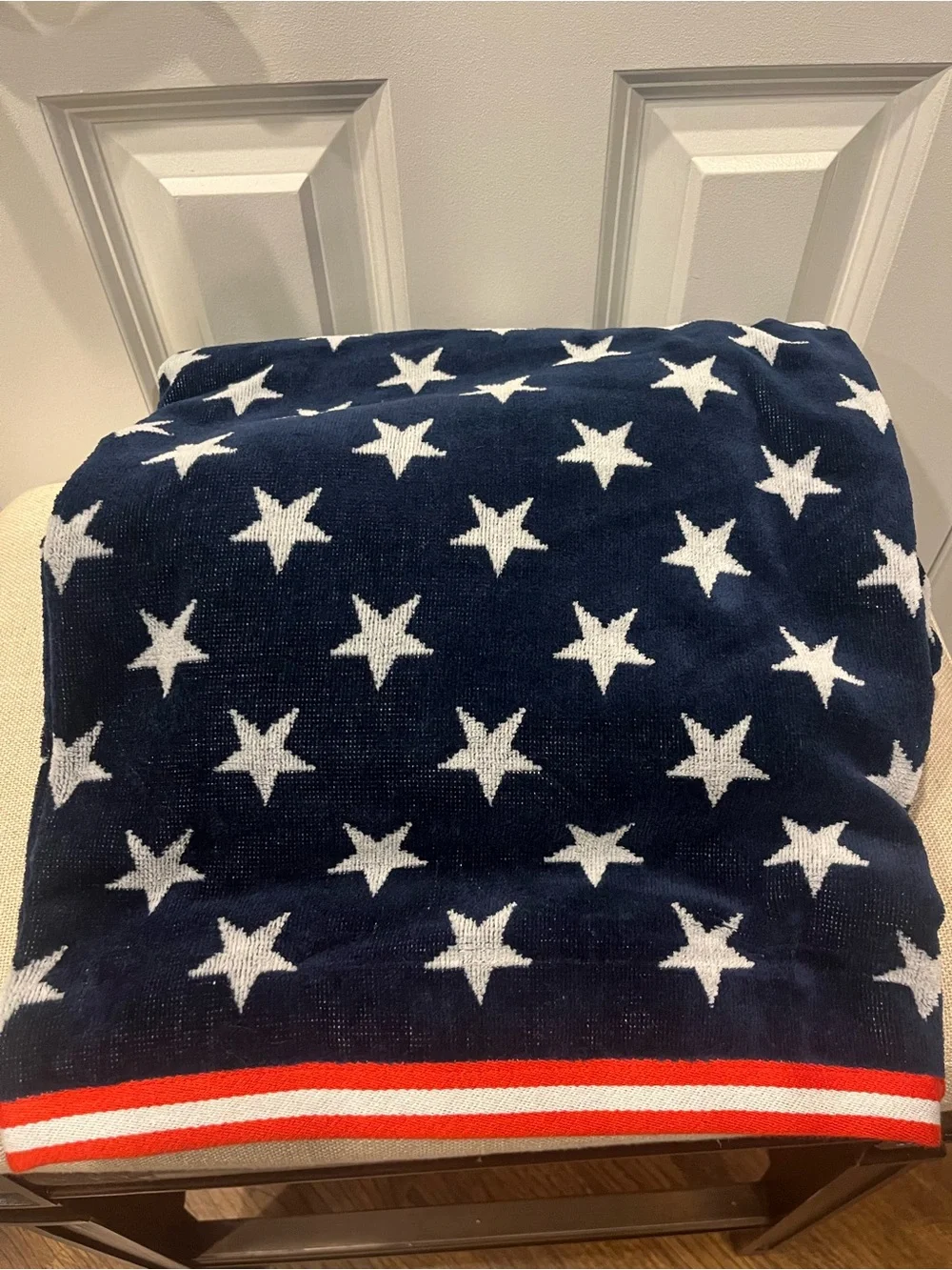 NWT CH STYLE AMERICAN FLAG BEACH TOWEL- 36 X 68